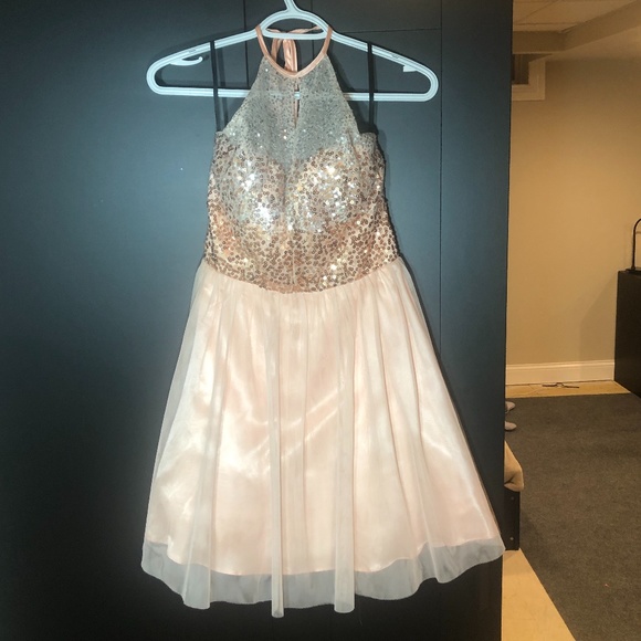 Homecoming dress - Picture 2 of 6